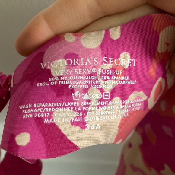 VICTORIA’S SECRET Very Sexy Push-up Bra - Picture 5 of 5